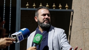 Miguel Angel Galan, president of the CENAFE coaching school talks to reporters in Getafe, near Madrid, Spain, September 17, 2015. Picture taken September 17, 2015. REUTERS/Andrea Comas