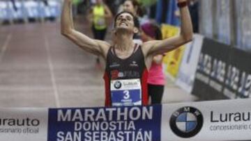 El atleta gallego Pedro Nimo ha sido el ganador de la 37&ordf; edici&oacute;n de la Marat&oacute;n de San Sebasti&aacute;n.