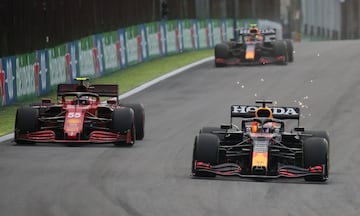 Max Verstappen y Carlos Sainz.