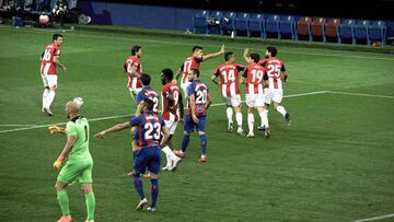 El Athletic celebra el segundo gol del partido.