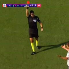 Pegó un codazo innecesario y se tuvo que ir expulsado en el clásico