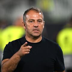 Flick se marcha cargado de deberes