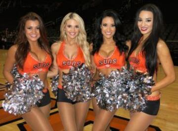 El calendario en bikini de las bellas cheerleaders de los Suns