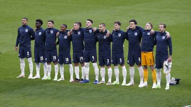 Inglaterra no sabe jugar como España