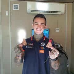 Canet se saca de encima el secreto de la pajarita