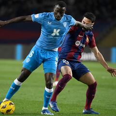 El Almería, sin centrocampistas para medirse a Osasuna