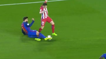 El Barcelona protestó el penalti de Piqué sobre Gameiro