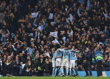 The Etihad goes wild