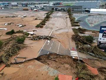 Vista de cómo ha quedado el circuito Ricardo Tormo tras las graves inundaciones en Valencia. 