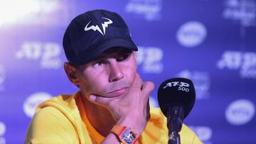 El tenista espa&ntilde;ol Rafael Nadal participa durante una rueda de prensa de la primera ronda del Abierto Mexicano de tenis en el puerto de Acapulco (M&eacute;xico).