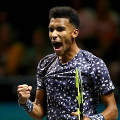 Auger-Aliassime termina con el sueño de Carreño en Róterdam