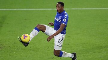El defensor colombiano sumó seis partidos consecutivos como titular con el Everton