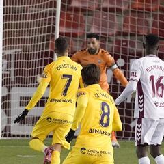 El VAR y Josua Mejías, un dolor de muelas para el Málaga