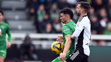 Partido entre el Burgos CF y el R. Racing Club, celebrado en el estadio ‘El Plantío’
Grego Sierra del Burgos y Meseguer del Racing
09/02/2025 - RICARDO ORDÓÑEZ