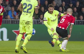 0-1. Leo Messi marcó el primer gol.