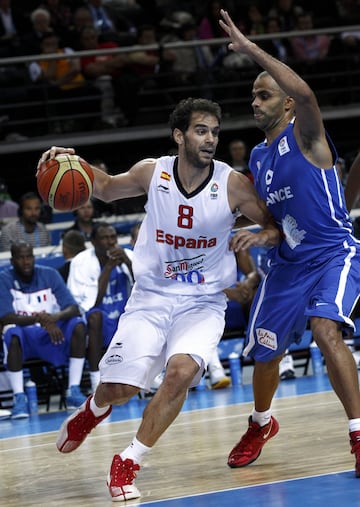 Campeón de Europa en el Eurobasket de Lituania 2011 tras ganar la final ante Francia por 98-85.