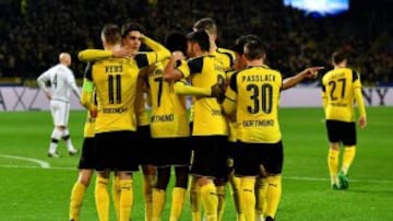 El partido por la fase de grupos de la actual edición de la Champions entre el Borussia Dortmund y el Legia de Varsovia entró a la historia por su abultado marcador. Fue un carnaval ofensivo que terminó 8-4 a favor de los alemanes; es el encuentro con más goles desde la instauración del actual formato, en 1992. Marco Reus fue la gran figura, con un triplete.