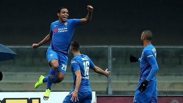 VERONA, ITALY - JANUARY 27: Luis Muriel of ACF Fiorentina celebrates after scoring a goal during the Serie A match between Chievo Verona and ACF Fiorentina at Stadio Marc'Antonio Bentegodi on January 27, 2019 in Verona, Italy. (Photo by Gabriele Maltinti/Getty Images)