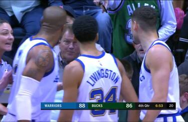 Expulsan a un aficionado por insultar a Klay Thompson