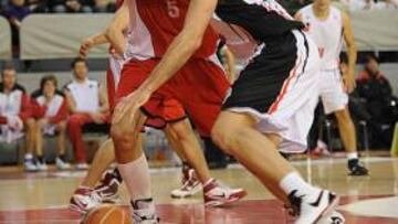 El Manresa doblega al colista, lastrado por las pérdidas de balón