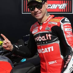 Álvaro Bautista: "Corrí en Ímola con una vértebra partida"