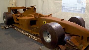El homenaje m¨¢s dulce a Schumacher por sus 50 a?os