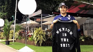 Pilotos de la máxima categoría motor vistieron con la peculiar chamarra que se ha vuelta famosa en las últimas semanas, incluyendo a Sergio ‘Checo’ Pérez.