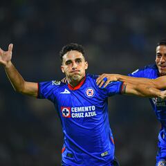 Faravelli hace el segundo tanto en el Pumas vs Cruz Azul