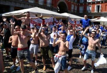 Los seguidores de Leicester disfrutan del sol de Madrid