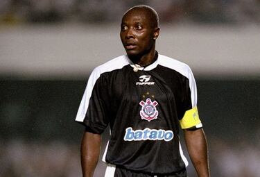 Gracias a sus buenas actuaciones en el Timao, Freddy Rincón en uno de los 111 jugadores que hacen parte de la 'Calçada da Fama' de Corinthians. Además, el futbolista ha integrado varias alineaciones ideales del club en su historia.