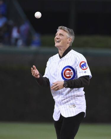 Schweinsteiger picks Neymar as his dream Bayern signing