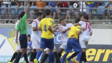 La bronca de Aspas en los últimos minutos.