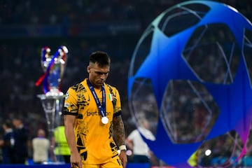 En 2023, un solitario gol de Rodrigo y una gran cantidad de ocasiones falladas por los milaneses evitaron que el conjunto neroazzurro alzase su cuarto t¨ªtulo continental. Este a?o, el PSG barri¨® al Inter del terreno de juego y venci¨® al equipo lombardo 5-0, la mayor derrota en una final de Copa de Europa.