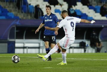 Benzema abrió el marcador marcando el 1-0.