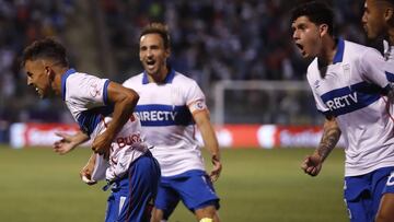 Los cruzados celebran frente a La Calera.