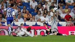 Luque bati&oacute; as&iacute; a Casillas. Es el gol del &uacute;ltimo triunfo liguero del Depor en el Bernab&eacute;u.