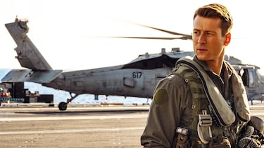 Preguntan a Glen Powell si quiere ser el próximo James Bond y su respuesta es así de contundente: “Pillad a un británico auténtico para el trabajo”