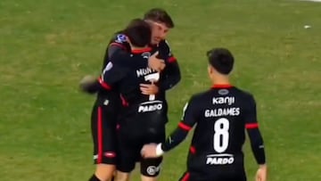 En Argentina volvió el cántico de “chileno, chileno”: Loyola anota un golazo y Galdames brilla