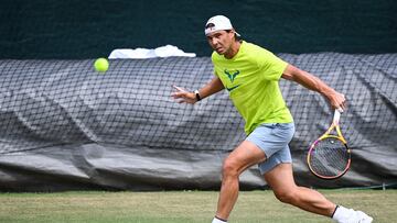 Rafa Nadal, durante un entrenamiento en el All England Tennis Club de Wimbledon