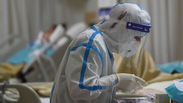 España baja de 400 casos de incidencia acumulada por primera vez en un mes