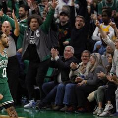 Colapso de Kyrie y Durant y 2-0 para los Celtics