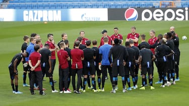 El Brujas, entrenando en el Bernabéu.
