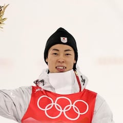 Winter Olympics latest: Kobayashi, Anthony and Sadowski-Synnott get gold