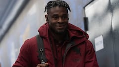 Duván Zapata interesa a Pisa y Genoa