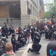 Estan dando la vuelta al mundo: los policías se arrodillan por Floyd