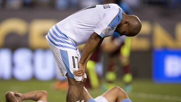 Uruguay cerca de la eliminación; cayó ante el líder, Venezuela