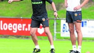 <b>AL ATAQUE. </b>Emery colocará a Zigic en la punta en uno de los onces y a Miku en el otro.