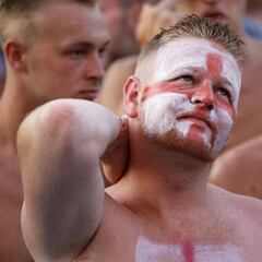 La Federación Inglesa (FA), advertida por cánticos políticos