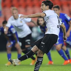 Oyarzábal, Ocampos... Carlos Soler se suma a los penaltis 'in extremis'