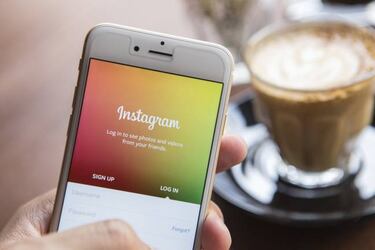 Instagram oculta automáticamente los comentarios con insultos
